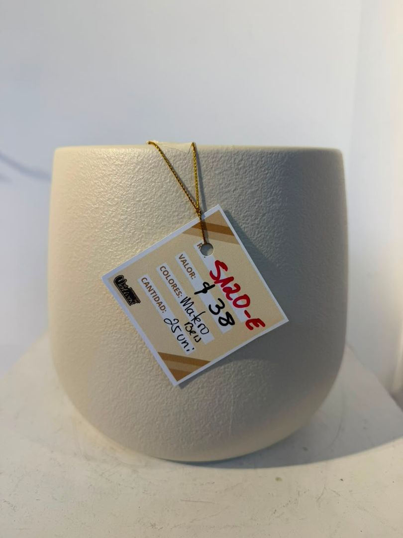 MATERO PLASTICO CILINDRICO CREMA PEQUEÑO