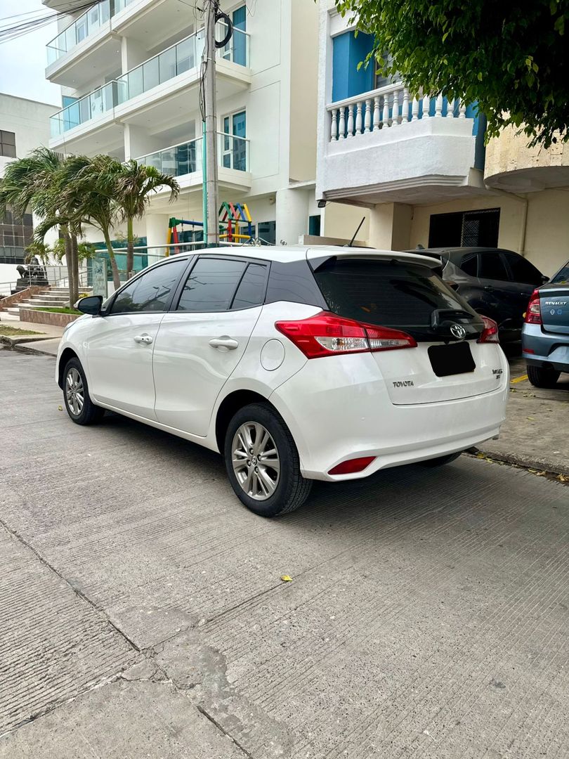 TOYOTA YARIS HATCHBACK XS 2021