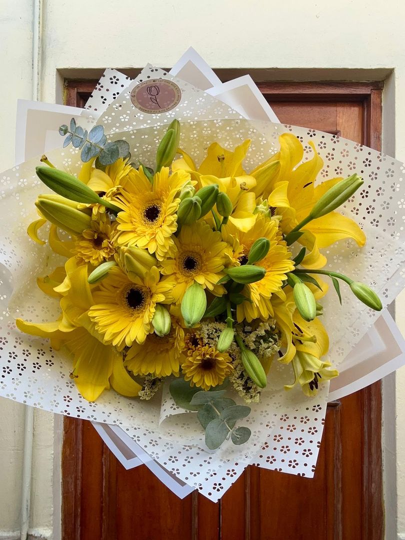 Lirios con gerberas