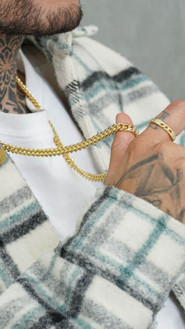 Cadena cubana gruesa 