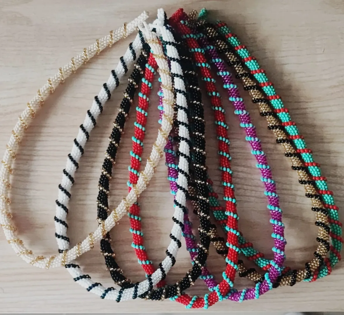 Collar Cordón Mostacilla 