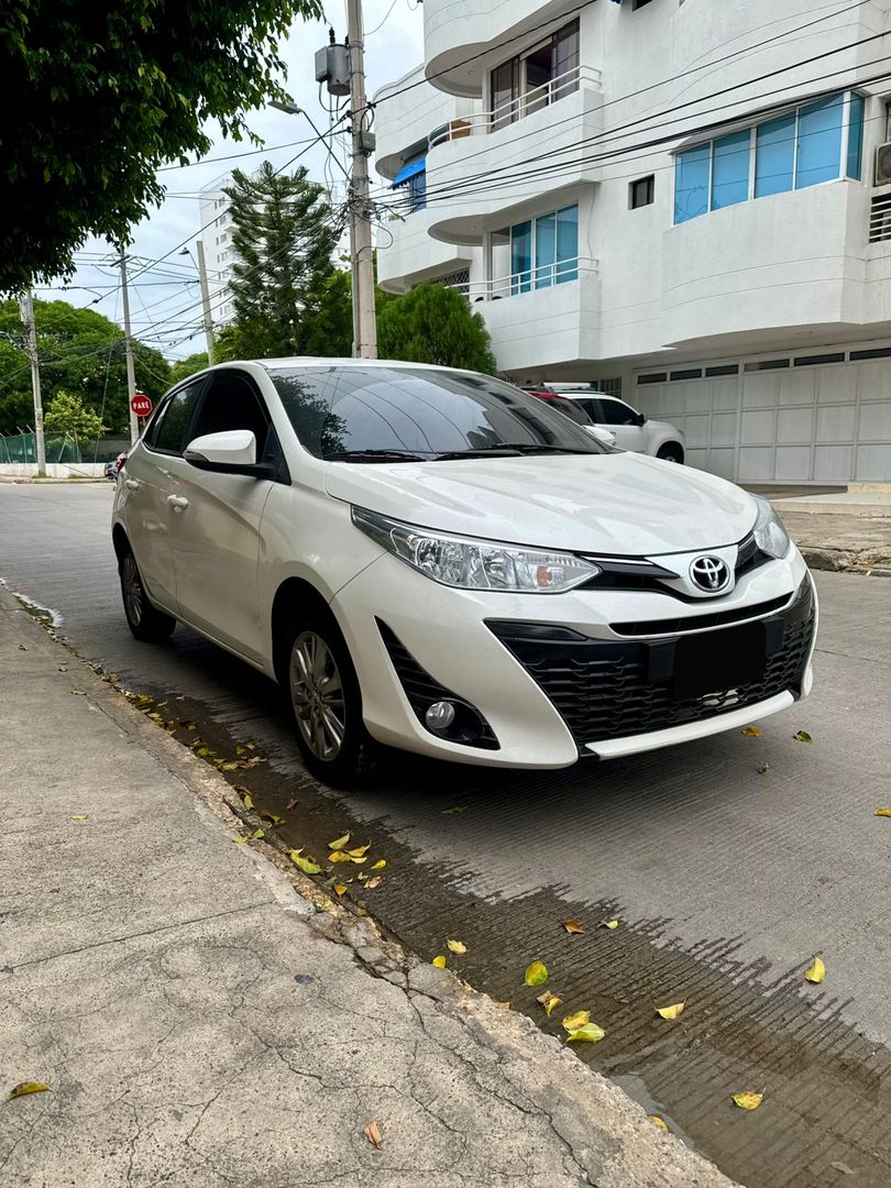 TOYOTA YARIS HATCHBACK XS 2021