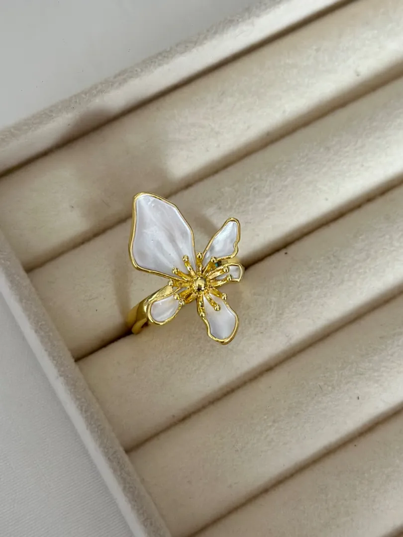 Anillo flor 