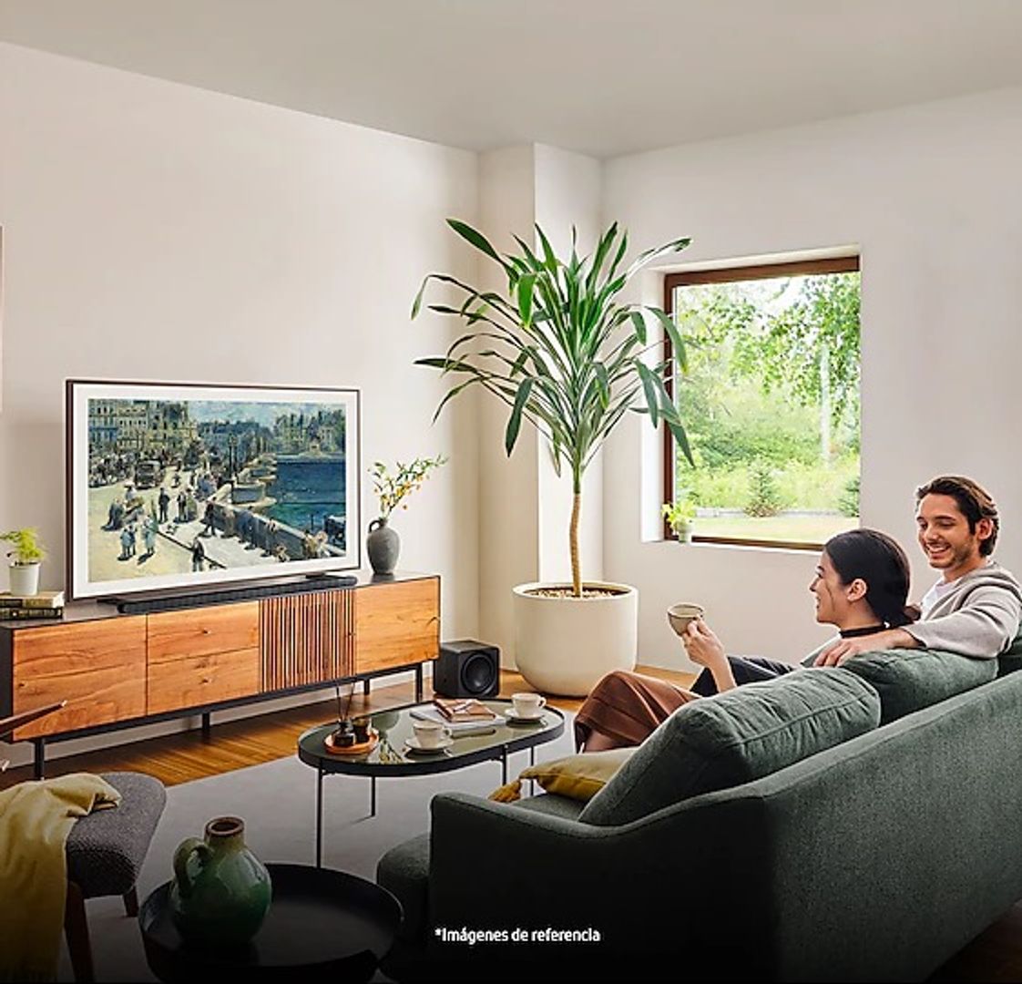 TV SAMSUNG 55" 4K-UHD QLED CON MARCO CAOBA