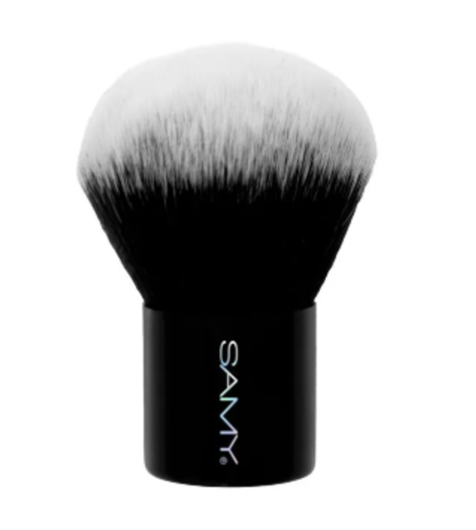 F8- Brocha Kabuki para el rostro