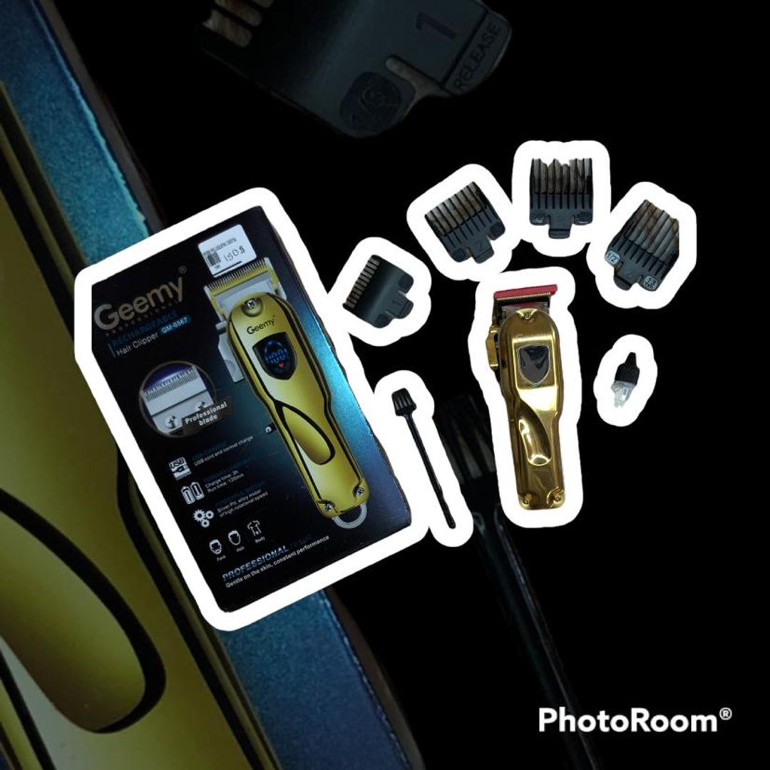 PELUQUERA GEEMY 