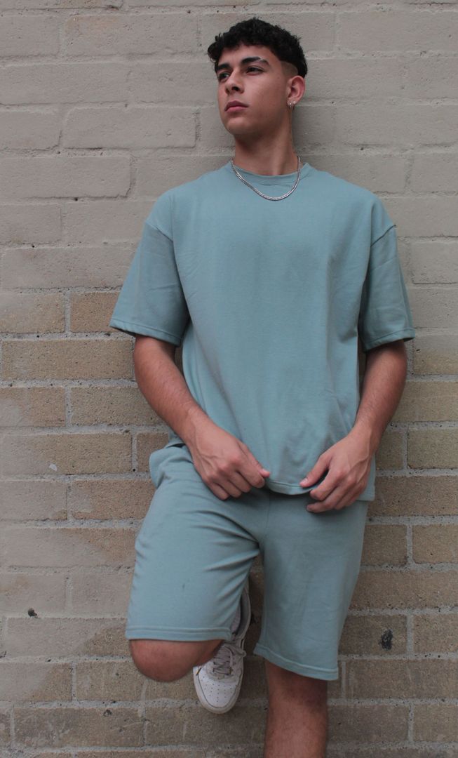 CONJUNTO BURDA OVERSIZE