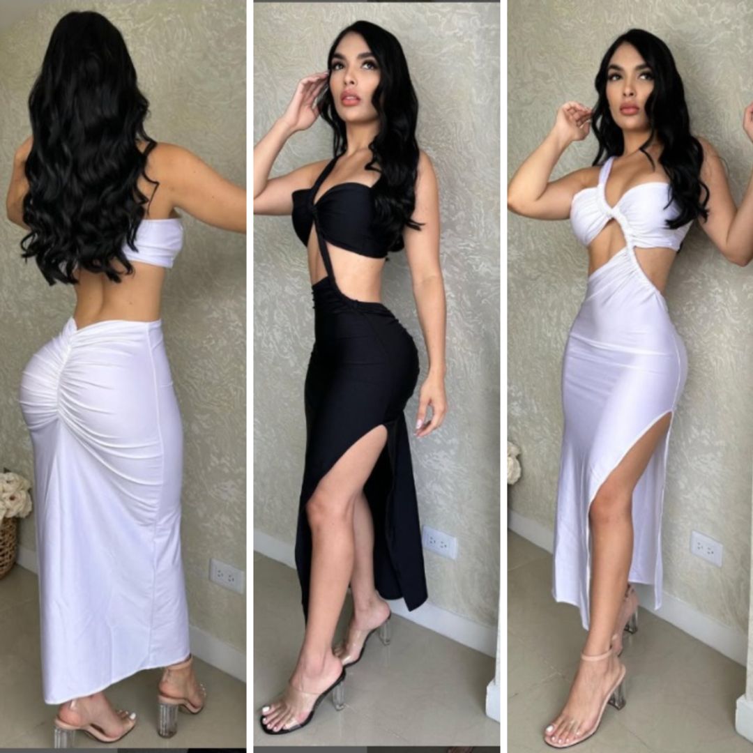 UNA TIRA  