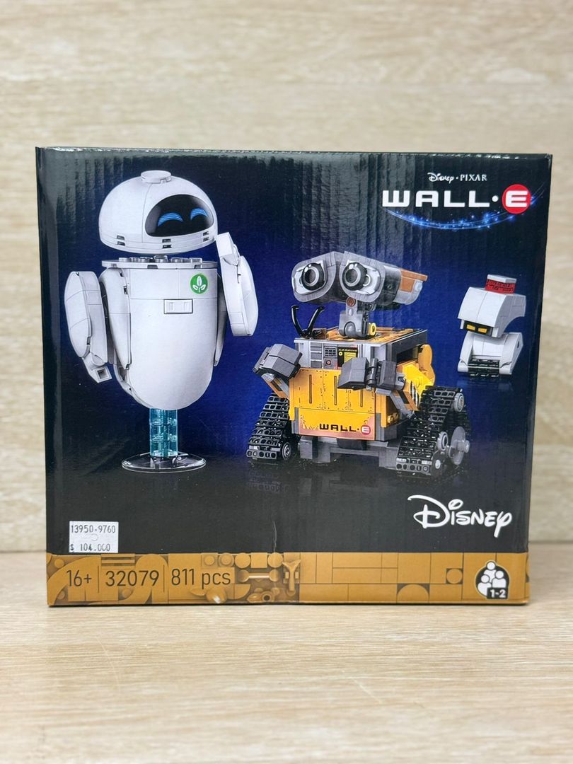 13950 LEGO WALL E /811 PIEZAS