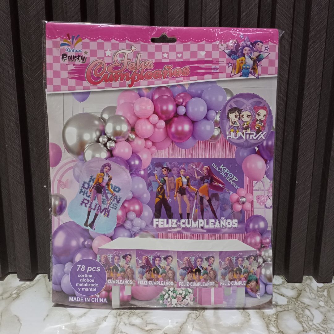 ARCO DE GLOBOS FONDO MANTEL Y CORTINA KPOP