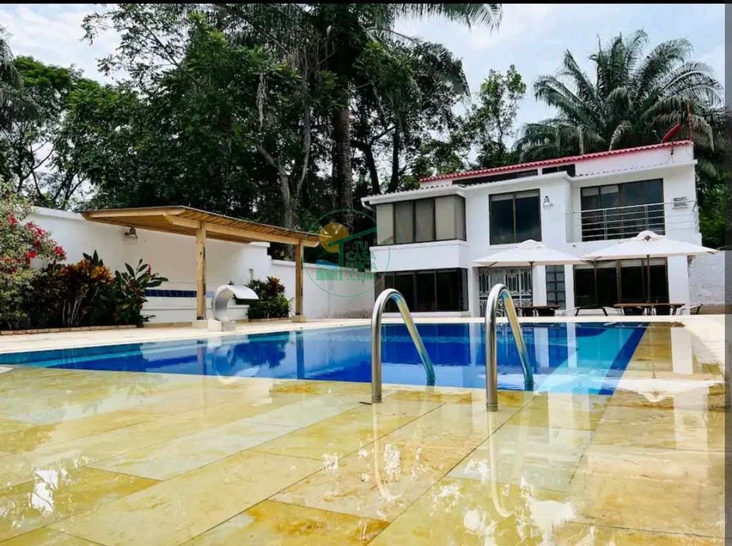 MELGAR |12|16 PERSONAS