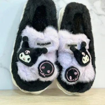 PANTUFLA KUROMI - imagen 1