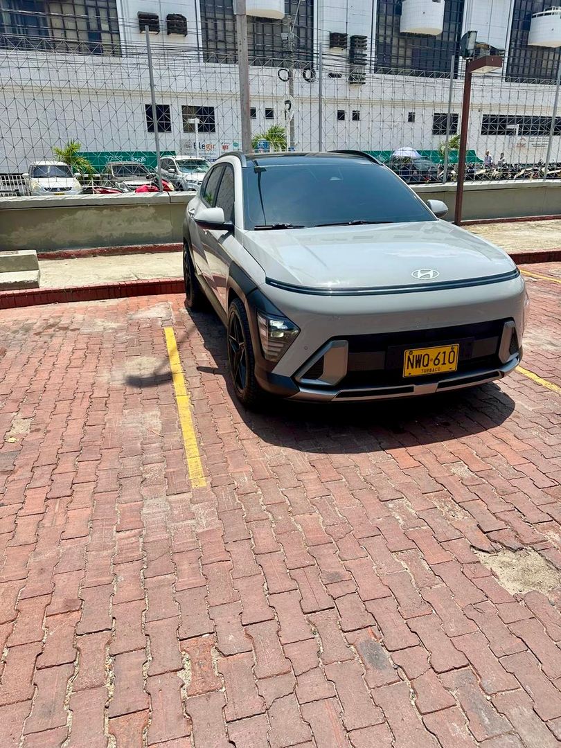 HYUNDAI KONA LIMITED 2025