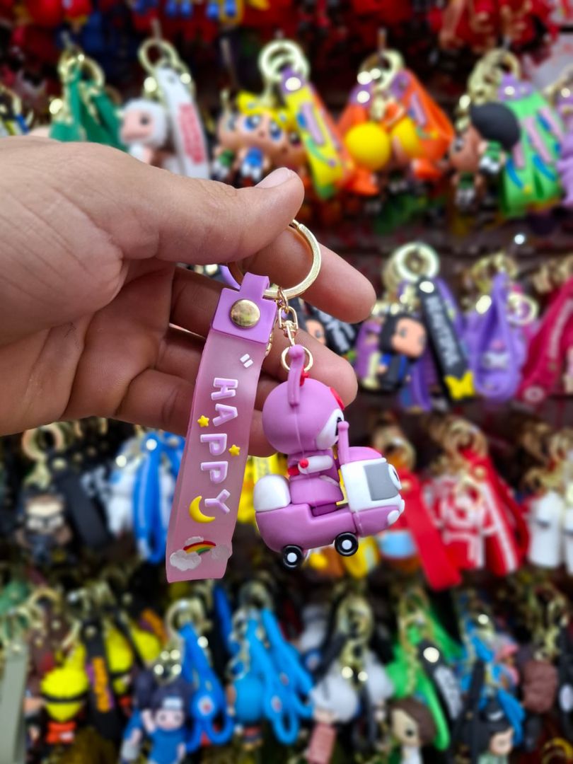 LLAVERO CARRO SANRIO 