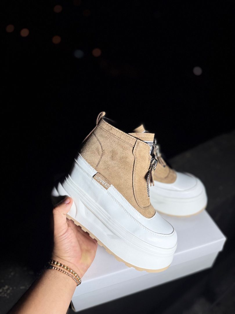 Botín con cremallera