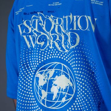 C. OVER EST DISTORTION WORLD - imagen 3