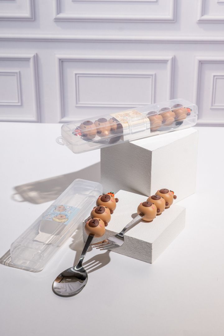 SET CUBIERTOS CAPYBARA