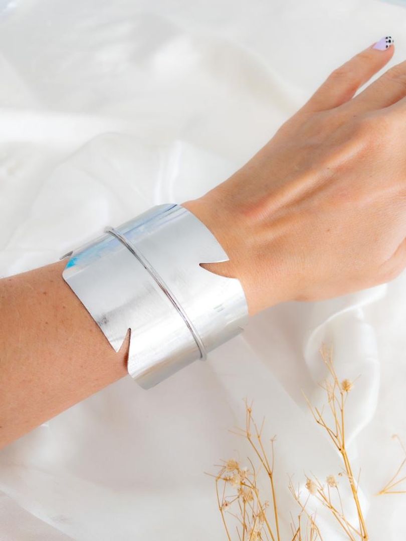 Brazalete Maxi hoja lisa 