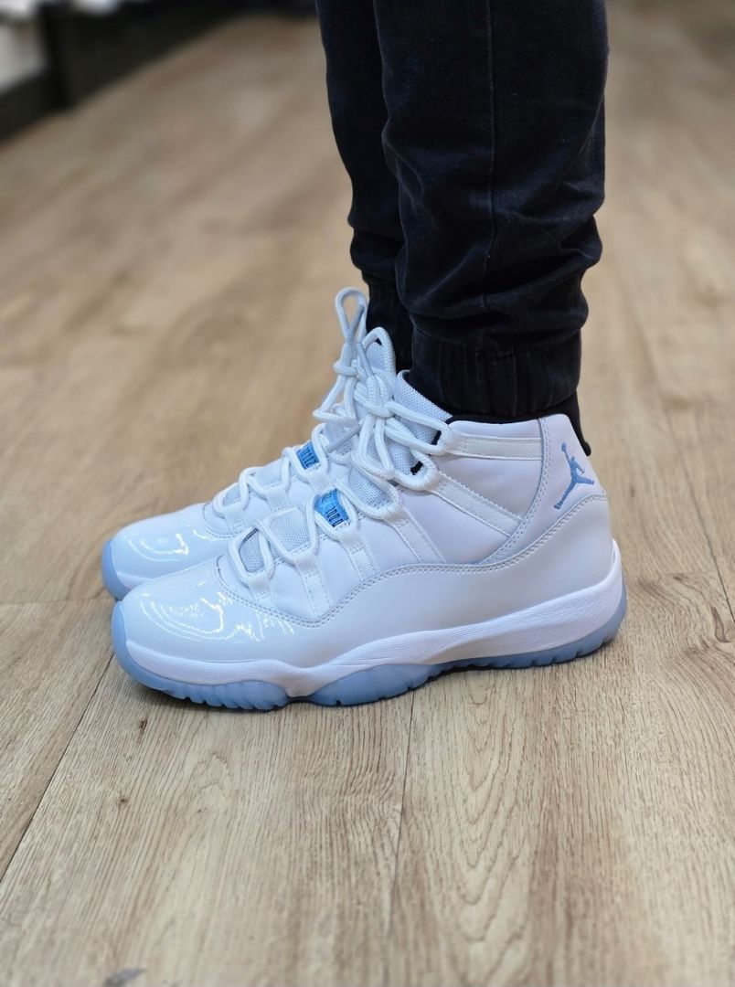Air Jordan 11 Retro Legend blue