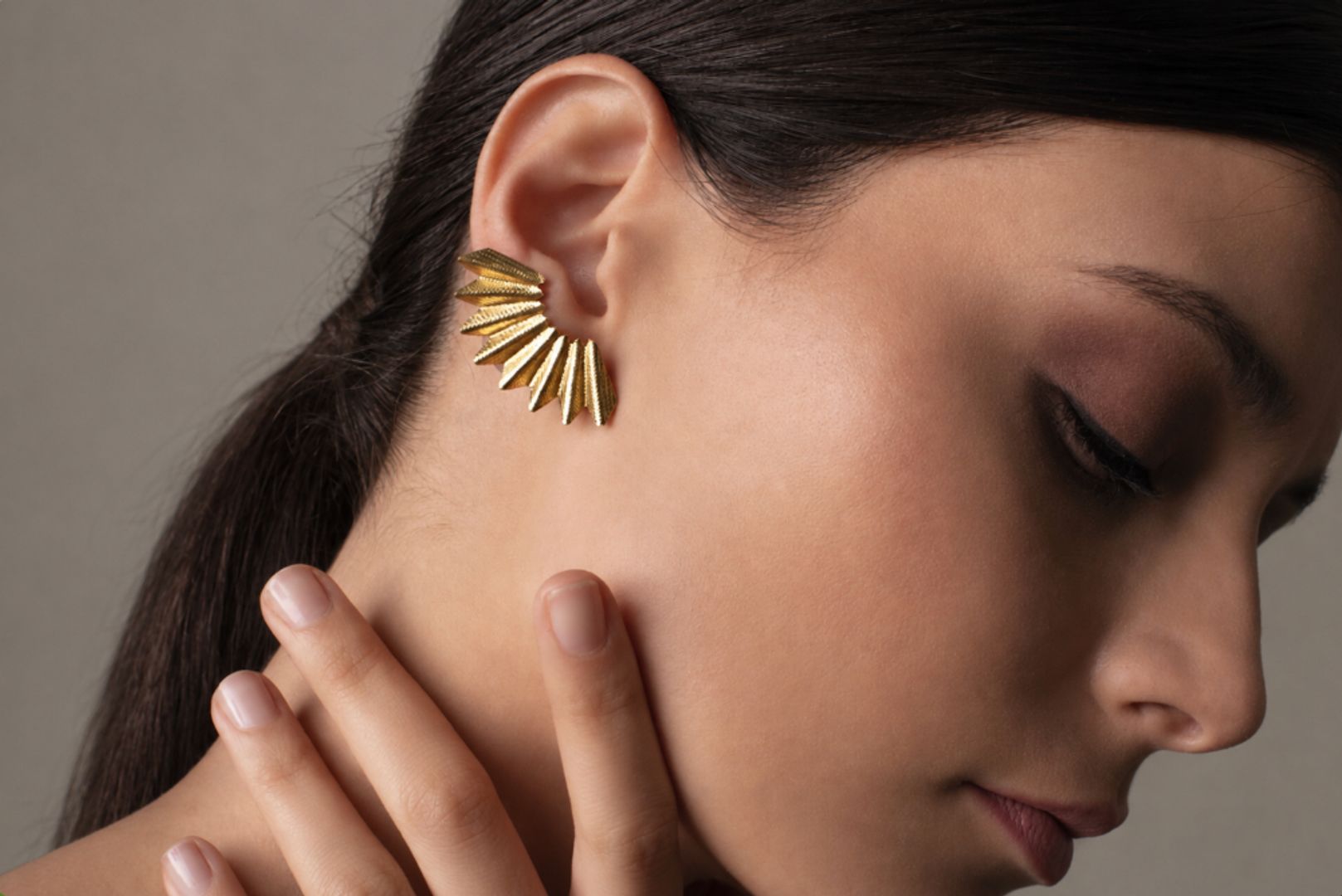 GOLD SMALL BLUE PALM EARRINGS