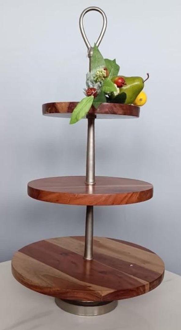 Base para pasteles en madera y acero plateado