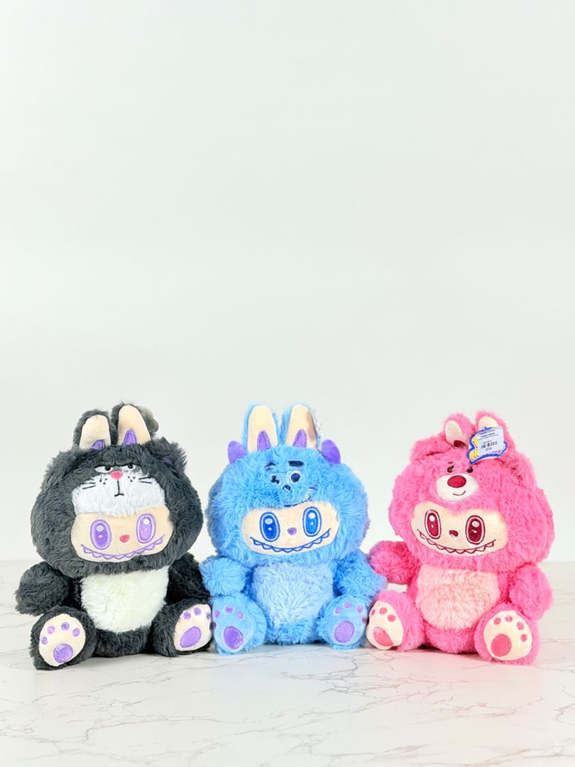 LABUBU DISFRAZADO 25CM 