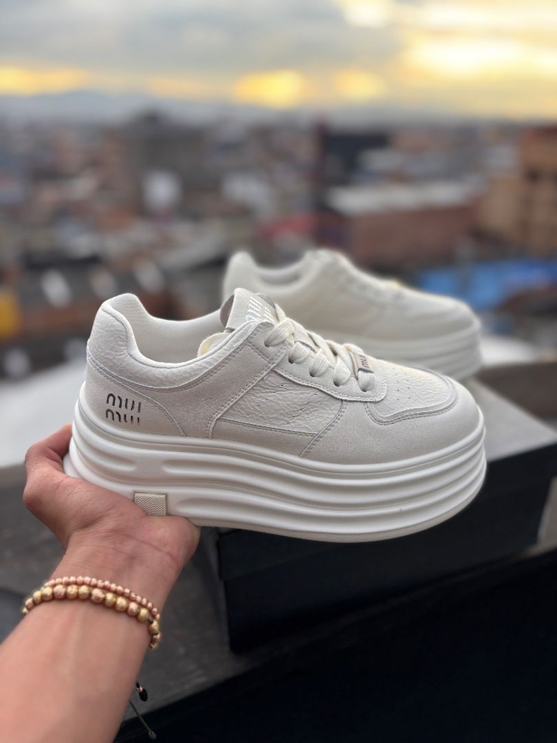 TENI PLATAFORMA MIU MIJ 