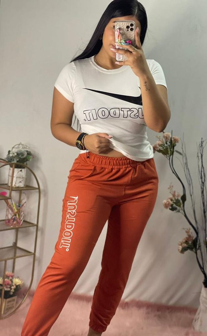 SET DE JOGUER + CAMISETA ESTAMPADA