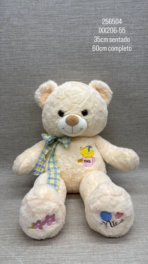 OSO CREMA CON BORDADO DE 60 CM