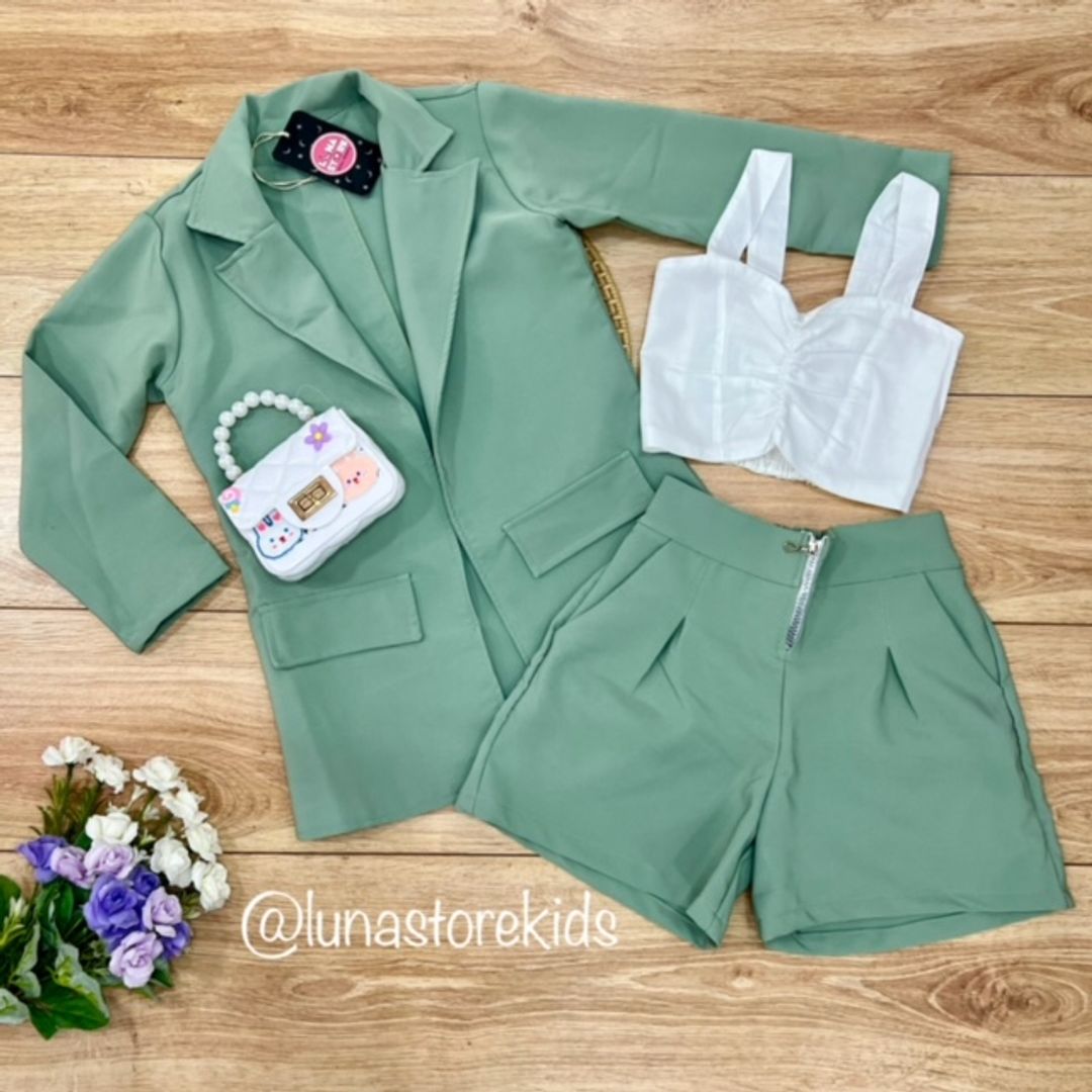 CONJUNTO TRIO DE SHORT