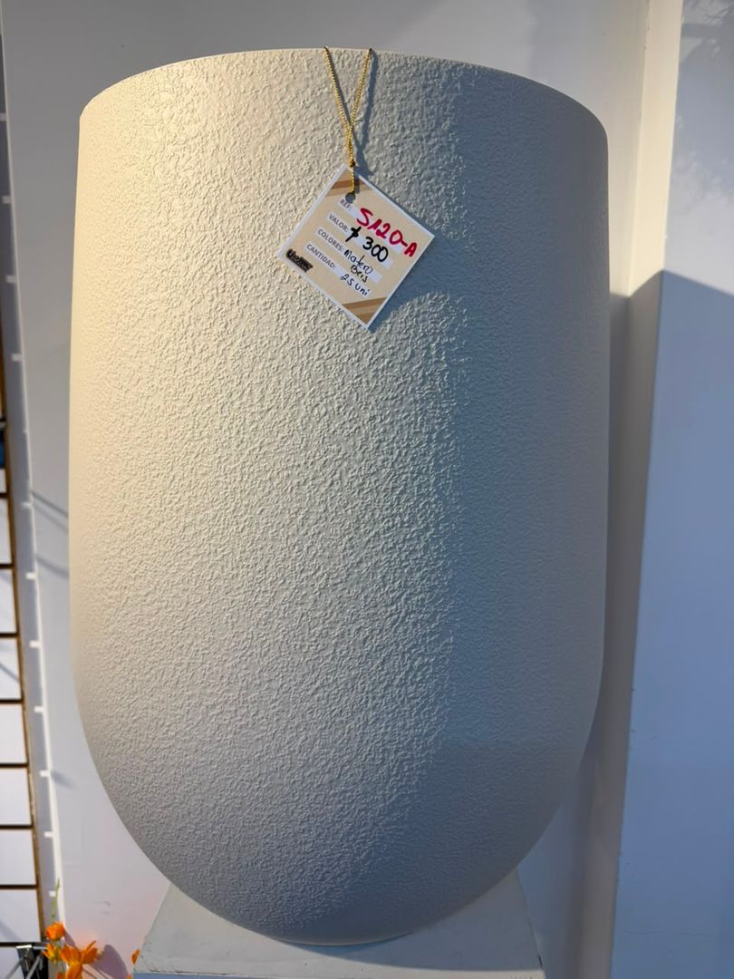 MATERO PLASTICO CREMA GIGANTE