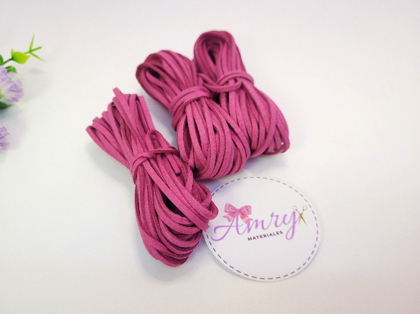 5 mts Cuero 2mm fucsia 