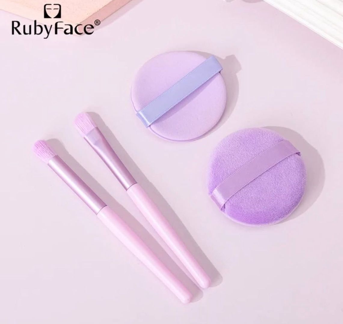 SET DE BROCHAS Y ESPONJAS DE MAQUILLAJE RUBY FACE 