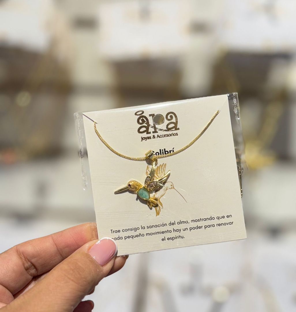 Cadena colibrí con murralla de esmeralda 
