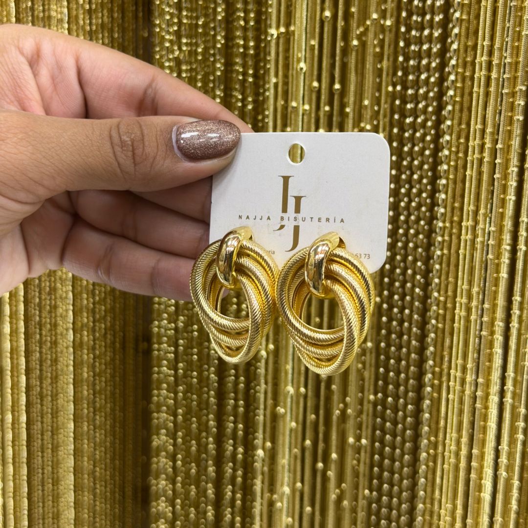 Aretes Dorados 
