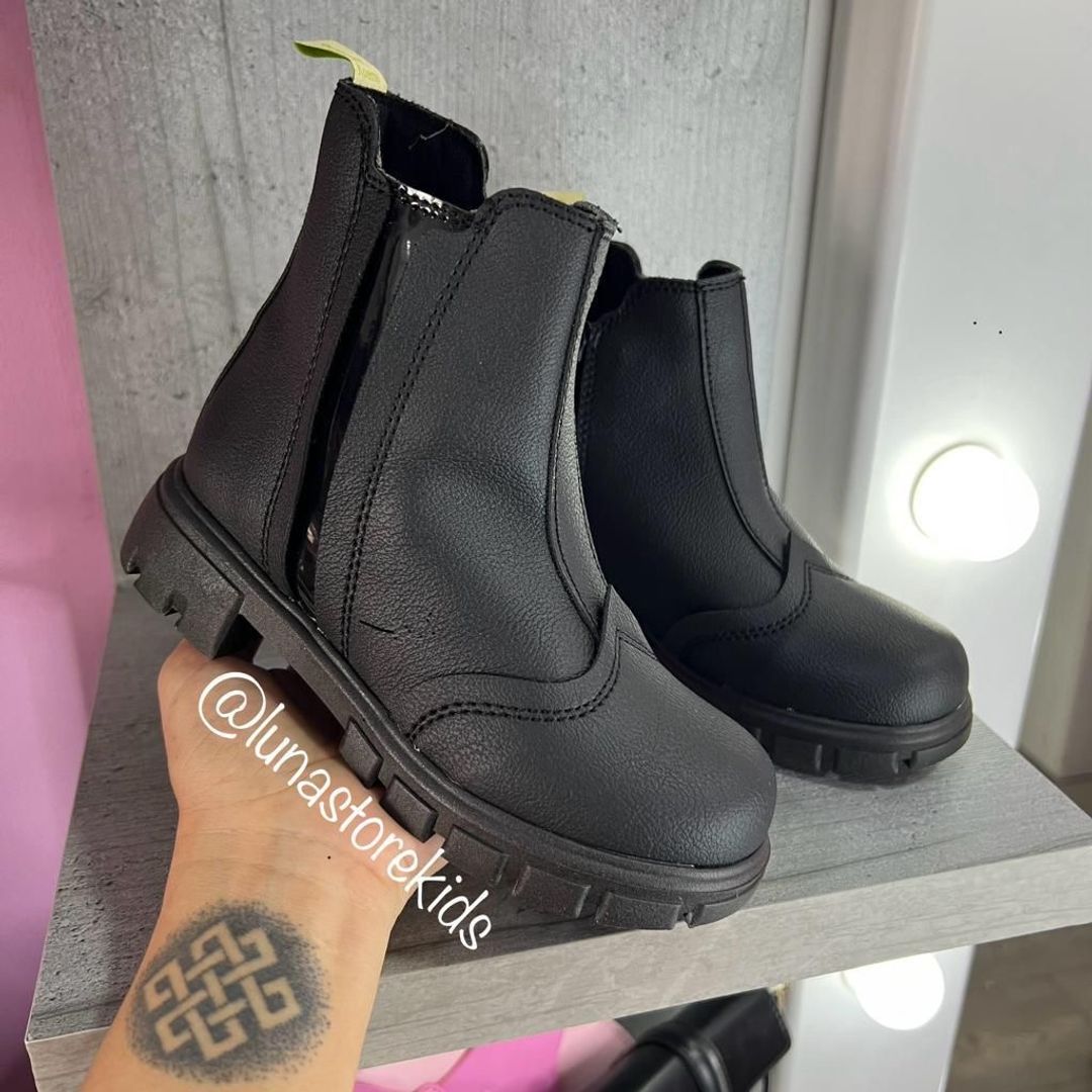 TALLAS 33, 32, 31, 30, 28