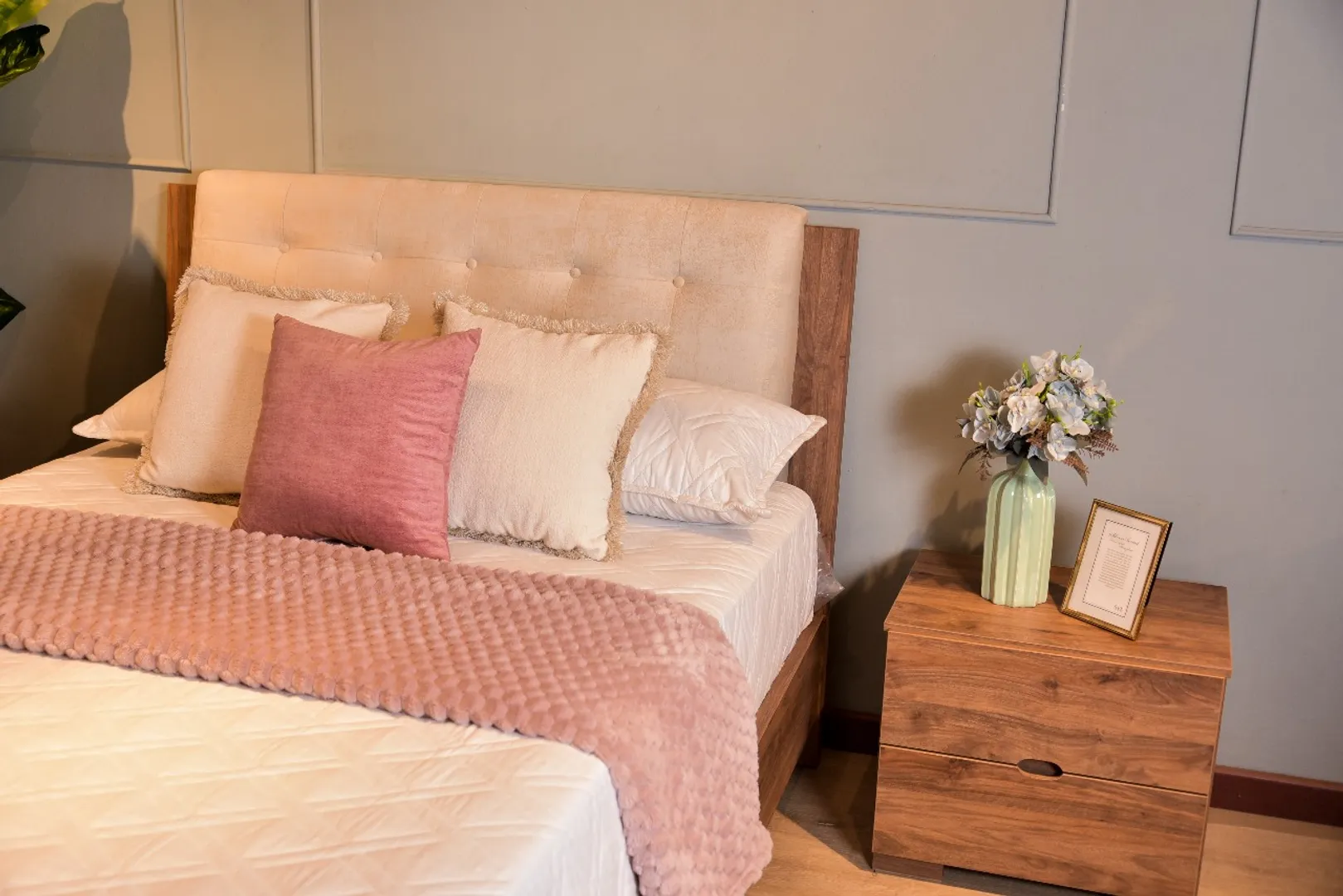 ALC VERONA 140 1 MESA MELANINA BELLOTA TAPIZ BEIGE