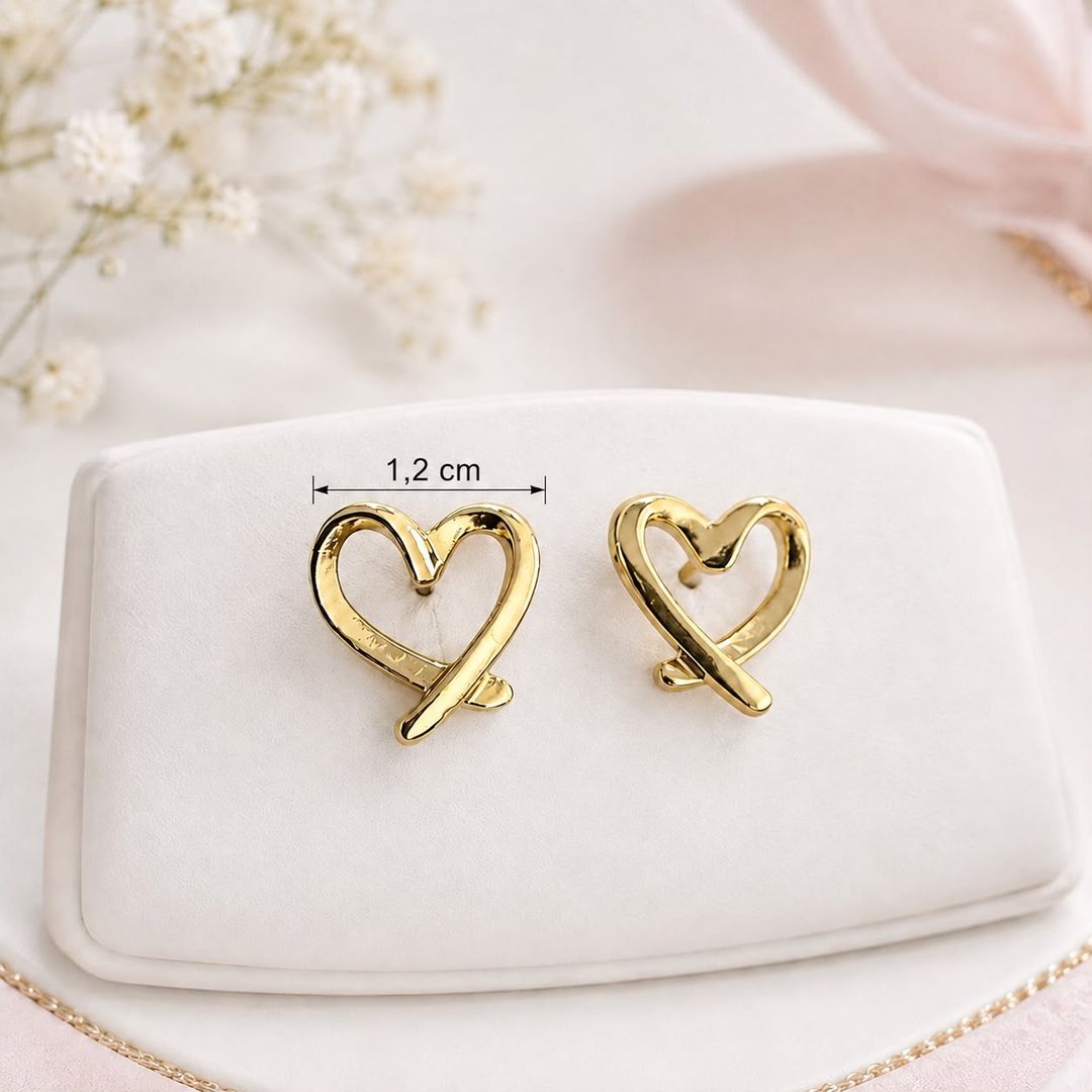 Aretes Corazón Dorado