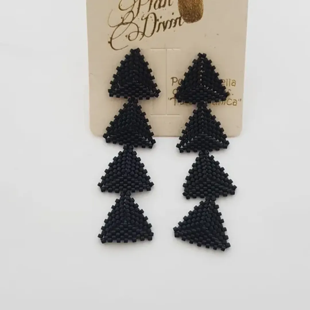 Arete Mini Triángulos * 4 Miyuki 