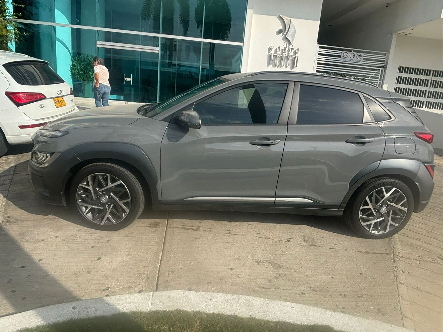 Hyundai Kona Automático 2023 HIBRIDA