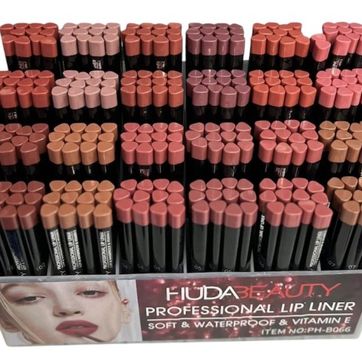 Imagen del producto Lápiz labial en barrita de Huda Beauty