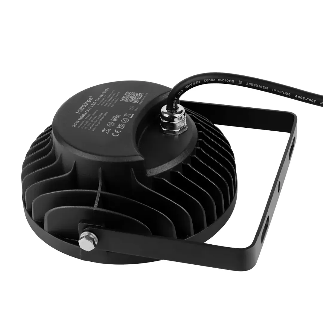 ESTACA DE JARDIN 25 W