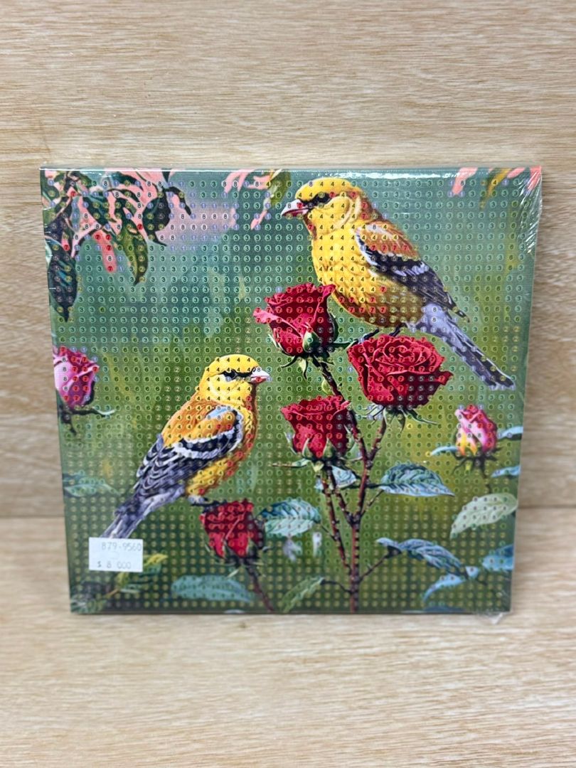 879 DIAMOND PAINTING 