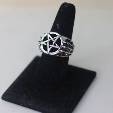 Imagen del producto ANILLO PENTAGRAMA ESQUELETO
