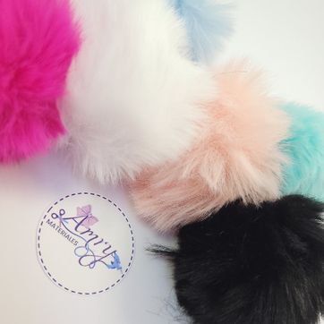 Imagen del producto 2 Unid. 6 a 7cm Pompom Peludo