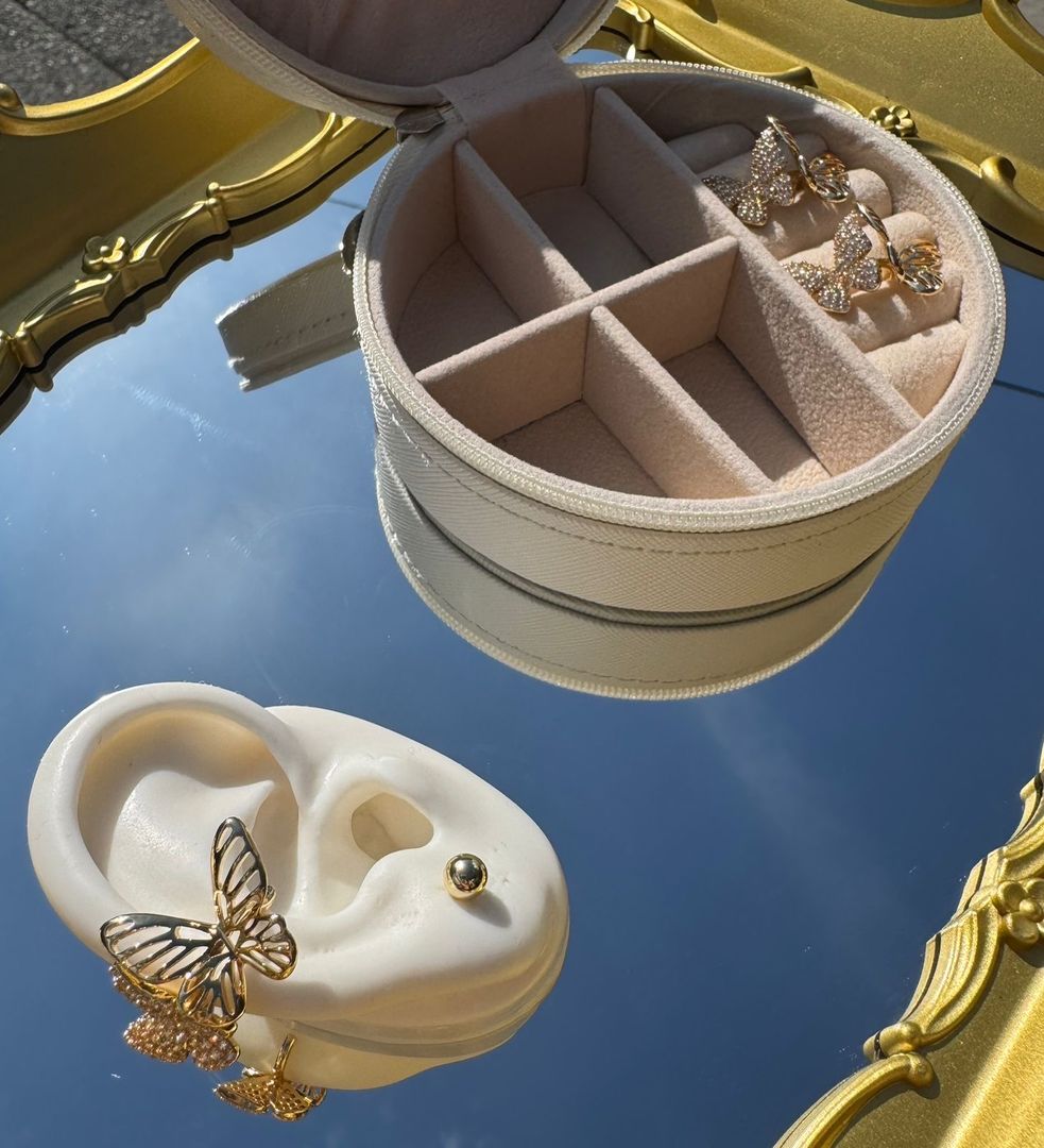 Ear cuff mariposa 