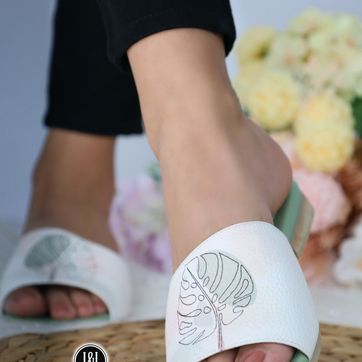 SANDALIAS Y SUECOS  - imagen 1