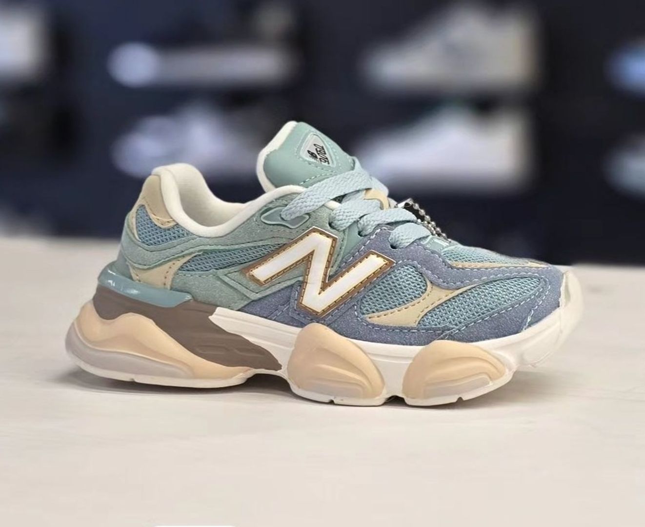 New Balance 9060