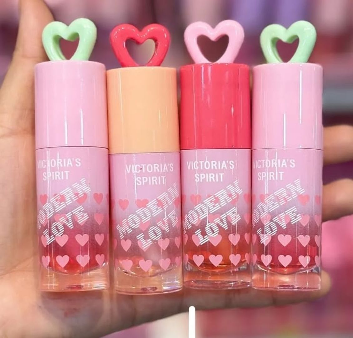 128- LIP GLOSS YUMBO CORA 