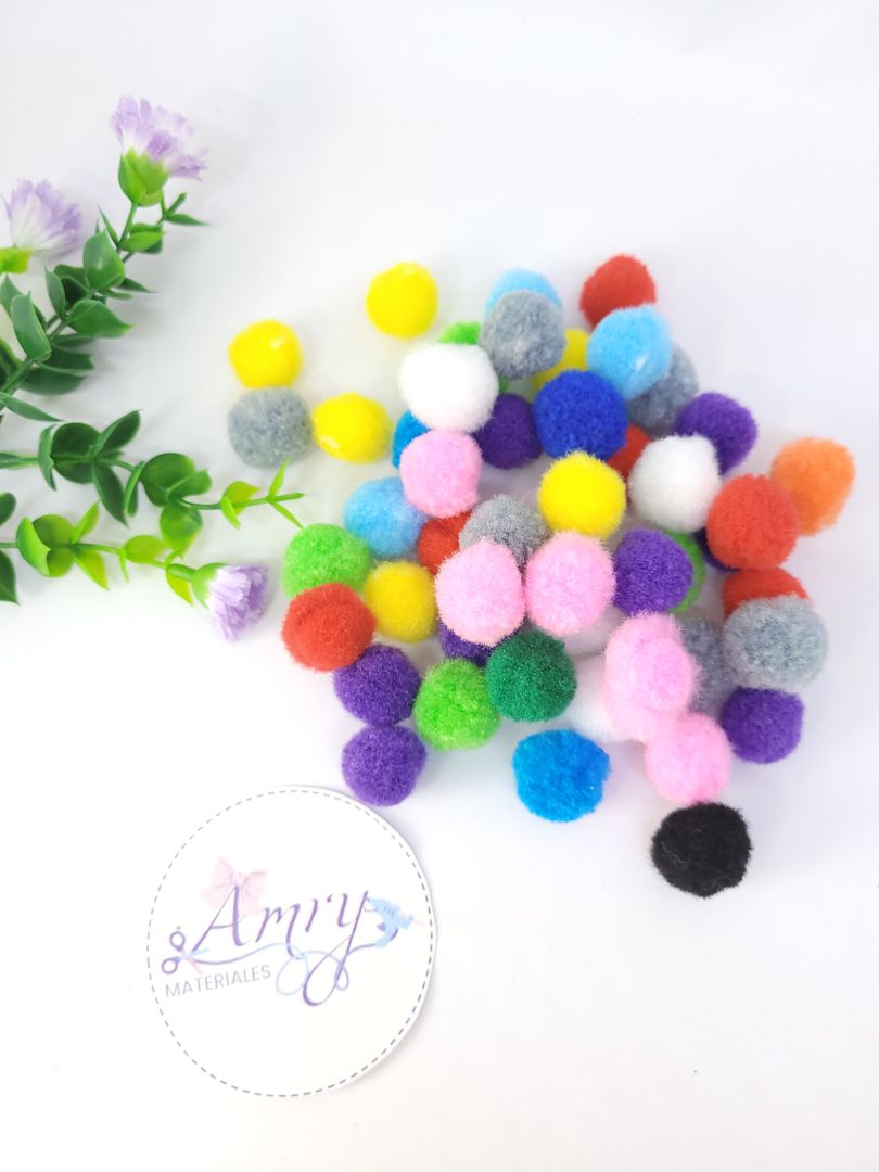 Kit 24 Pompones Sencillos Surtidas 